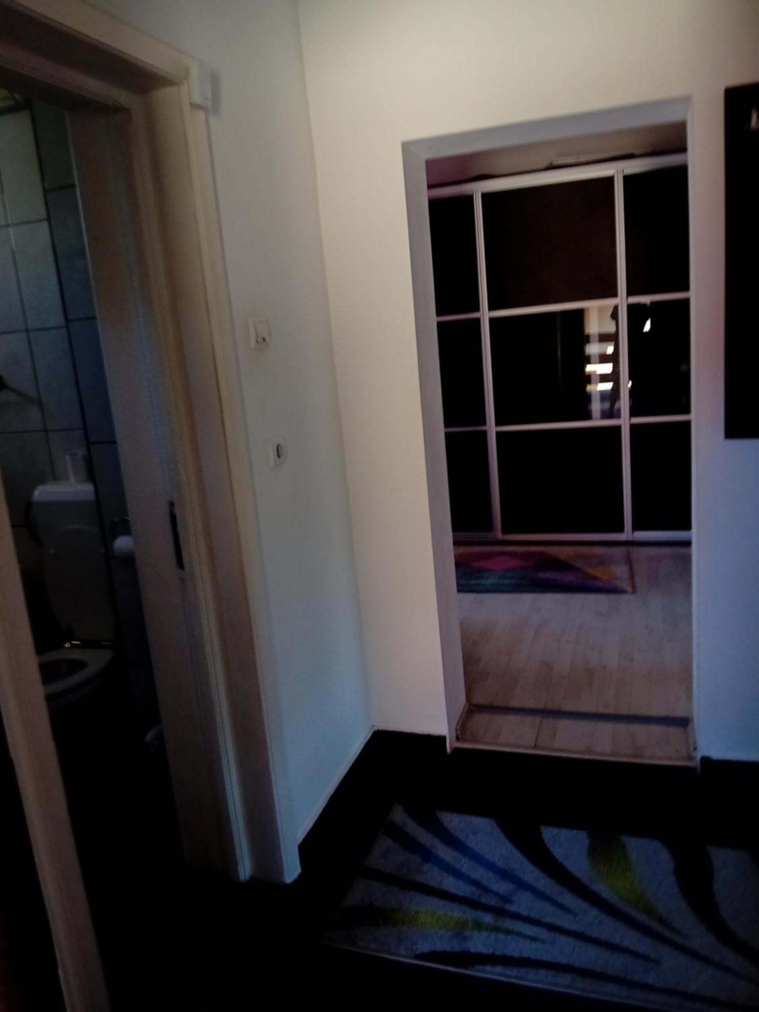 Apartament Cu Terasa La Casa Tina 티미쇼아라 객실 사진
